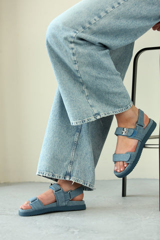 סנדלים לנשים MONA בג׳ינס