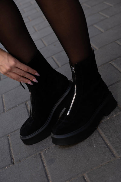 סטיב מאד - מגפוני זמש לנשים JONES בשחור