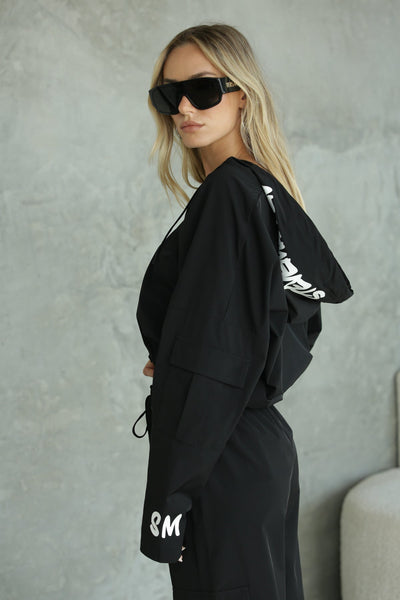 סטיב מאד - ג'קט ניילון לנשים SANTOS בשחור