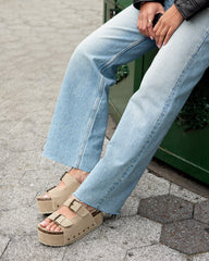 כפכפי פלטפורמה KALI בבז׳