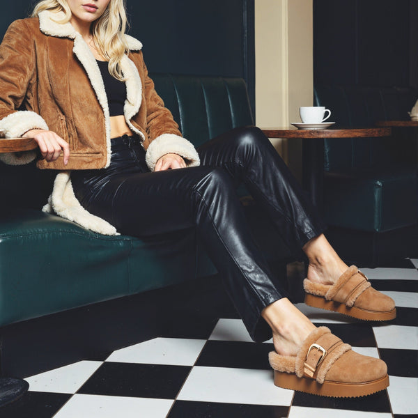 סטיב מאד - כפכפי קלוגס מזמש COZY-UP בקאמל