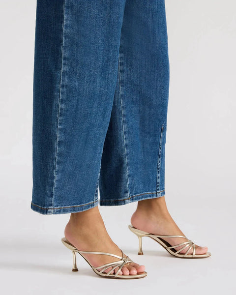 סטיב מאד - כפכפי עקב מעור EDNA בגוון זהב