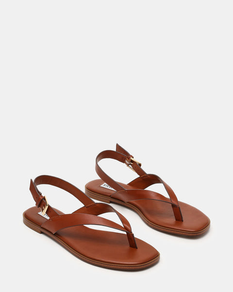 סטיב מאד - סנדלי אצבע שטוחים מעור NISSI בקאמל