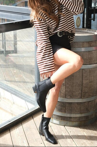 מגפוני עור לנשים DOROTHEA בשחור