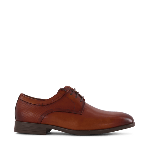 נעליים אלגנטיות לגברים M-WESTING בקאמל